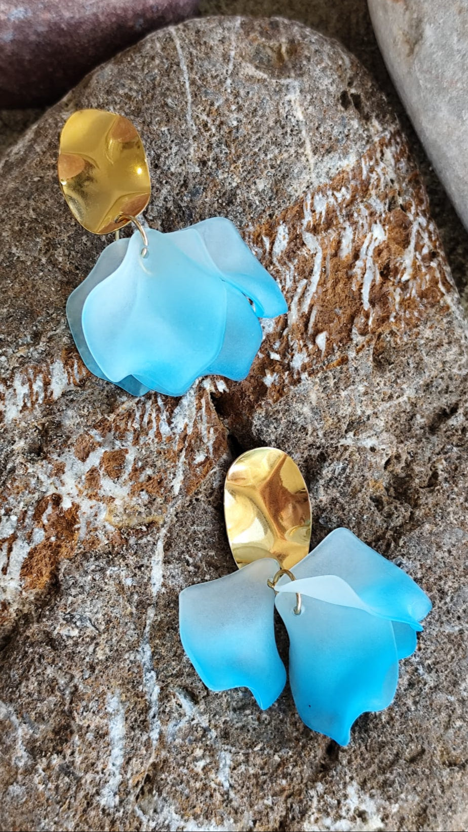 PENDIENTES PÉTALOS AZUL