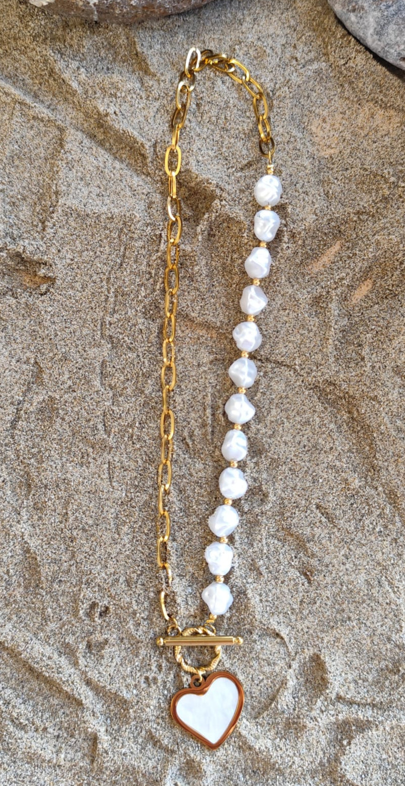 COLLAR CORAZÓN NÁCAR