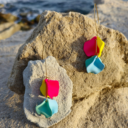 PENDIENTES PÉTALOS COLORES