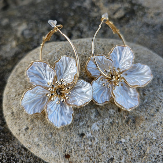 PENDIENTES FLOR NÁCAR